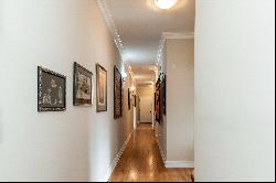 Huge Condo in Historic Kenwood