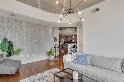 Corner Condo Unit with Panoramic City and Treetop Vistas