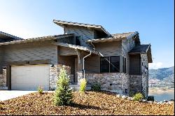 Main floor living with big Deer Valley Views!