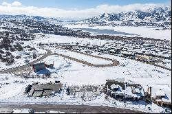 Main floor living with big Deer Valley Views!