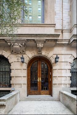 Renovated Elevator UWS Townhouse