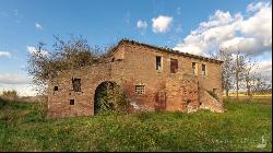 Eighteenth-century farmhouse to be renovated with land, Montepulciano