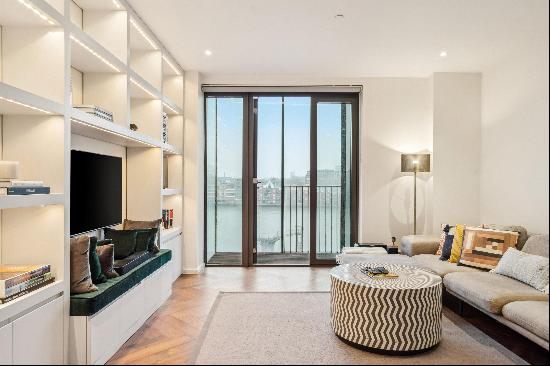 A spacious and contemporary one bedroom apartment with fabulous views of the River Thames.