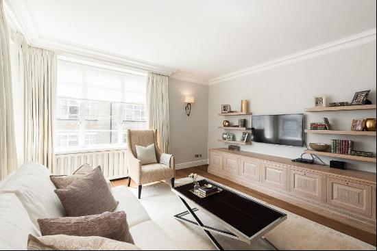 A 2 bedroom apartment on Lowndes Square, SW1