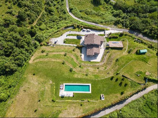 Charming estate with a swimming pool set in 5 ha of lush countryside