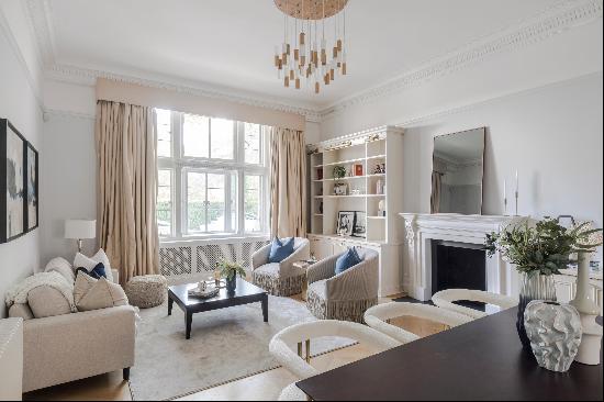 Three bedroom apartment for sale in W2.