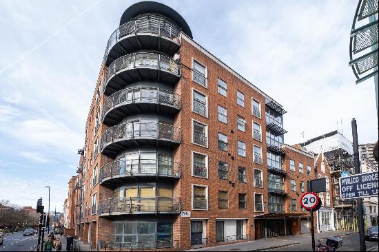 A one bedroom flat on the 4th floor (with lift) and underground parking in SW1