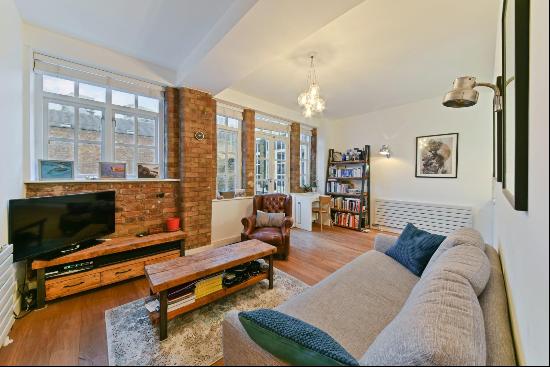 2 Stylish Bedroom Apartment to rent in Steam Mills, E1