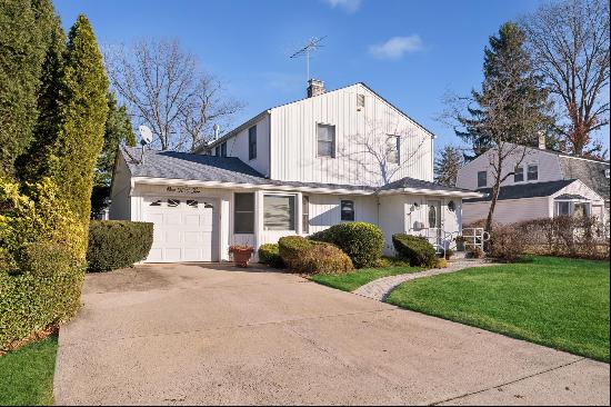 Welcome Home to This Colonial in Roslyn Heights (Browers Hill), This Home has so much to O