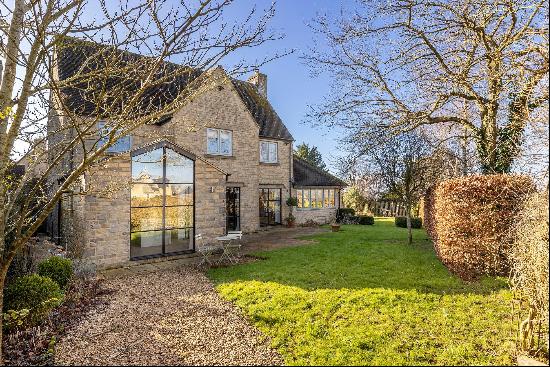 A stunning detached home in highly sought after Cotswold village