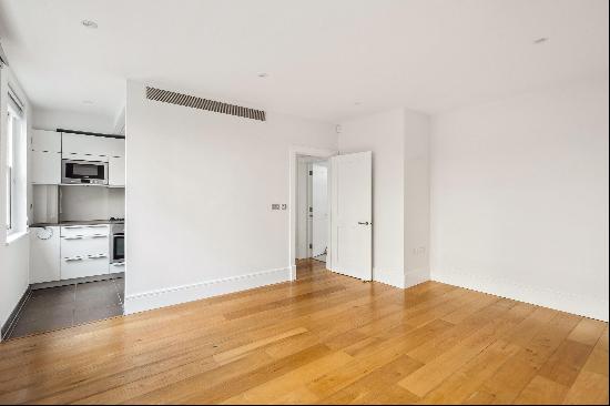 A 2 bedroom apartment to rent on Cavalry Square, SW3