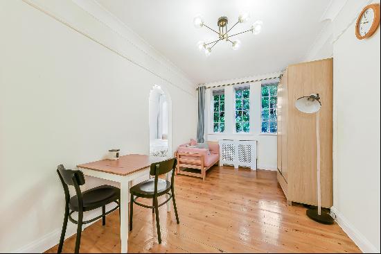 Newly refurbished studio apartment available to rent through Knight Frank