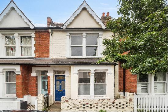 A Charming two bedroom Mid Terrace house moments located on Geraldine Road, W4.