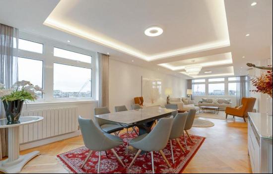 A bright three bedroom apartment located in Mayfair