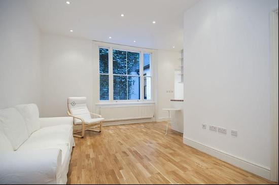 One bedroom flat to rent in South Kensington, SW5