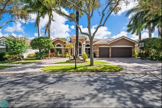 Welcome to this stunning single-story pool home in the Saturnia community near top rated s