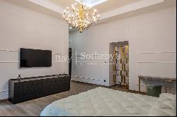 Prestigious apartment in Via dei Mille