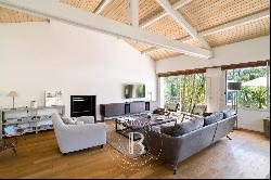 HOSSEGOR - DISTINGUISHED VILLA NEAR GOLF, LAKE & BEACHES