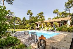 HOSSEGOR - DISTINGUISHED VILLA NEAR GOLF, LAKE & BEACHES