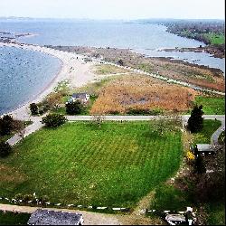 West facing waterfront lot in Tivertonb