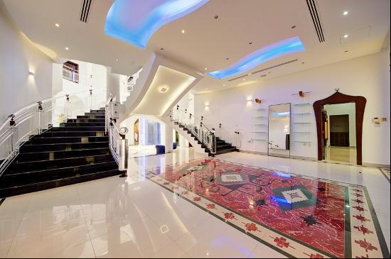 Luxury Villa in Emirates Hills