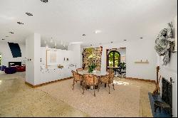 4197 S Douglas Rd,Miami, FL, 33133