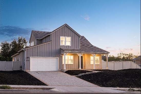 Modern Elegance Meets Smart Living In The Farm – Poway’s Premier New Community