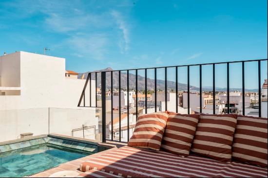 Exclusive townhouse with private rooftop and heated plunge pool , Marbella 29670