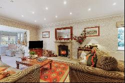 Ashdown Way, Kingwood, Henley-on-Thames, Oxfordshire, RG9 5WD