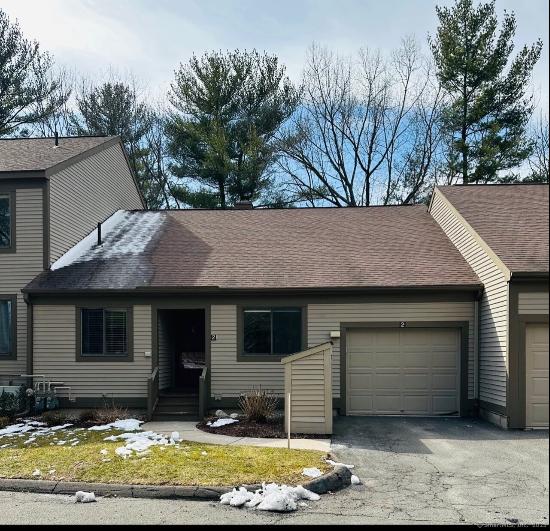 2 Westview Court Unit 2, Avon CT 06001