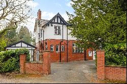 Adlington Road, Wilmslow, Cheshire, SK9 2BJ