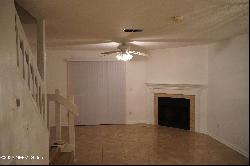 8300 Plaza Gate Lane Unit 1062, Jacksonville FL 32217