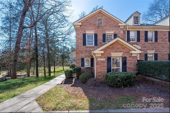 4151 Ivystone Court, Charlotte NC 28277