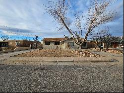 3611 Headingly Avenue NE, Albuquerque NM 87110