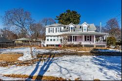 65 West Street, East Greenwich RI 02818