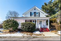 65 West Street, East Greenwich RI 02818