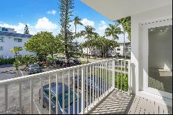 240 Galen Dr Unit 216, Key Biscayne FL 33149