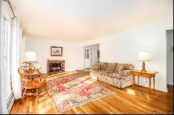 41 Knollwood Drive, Ridgefield CT 06877