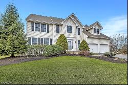 19 Heritage Hills Ct, Montgomery Twp. NJ 08558