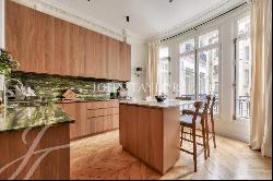 PASSY - TROCADERO -Family apartment 227m² 4 bedrooms for sale Paris 75116