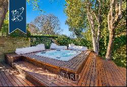 Exclusive estate for sale with sauna, gym and outdoor jacuzzi in the heart of Rome