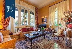 Prestigious historical villa with a garden and terraces for sale in the province of Varese