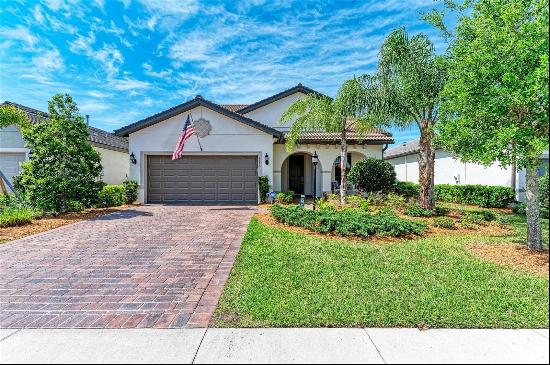 7572 Viola Loop, Lakewood Ranch, FL 34202