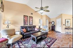 311 Pembroke Dr #217, Venice, FL 34293