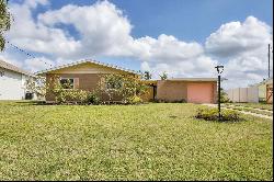 5112 Arlington Rd, Palmetto, FL 34221