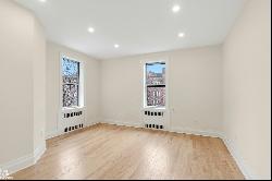 76-12 35Th Avenue 5M In Jackson Heights, New York