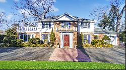 21 Bayview Avenue, Great Neck, NY 11021