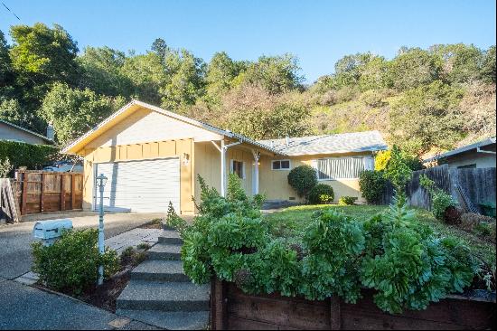 Charming Ranch-Style Home in Highly Desirable Bret Harte Neighborhood