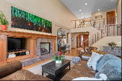 5-Bed Luxury Home in Gated Elk Summit with Walk-Out Basement & Views