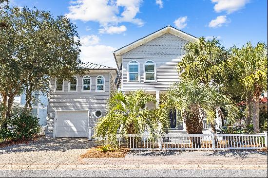 Completely Remodeled Beach Home and Carriage House. 